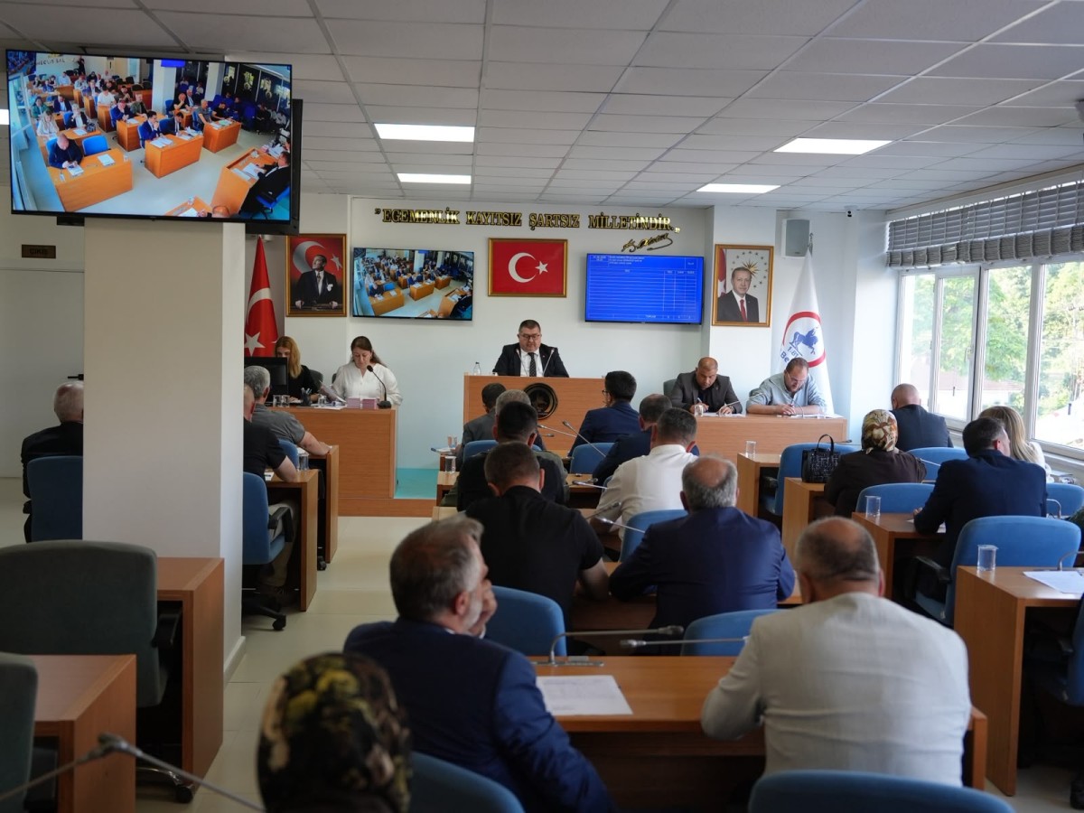25 GÜNDEM MADDESİ KOMİSYONLARA HAVALE EDİLDİ