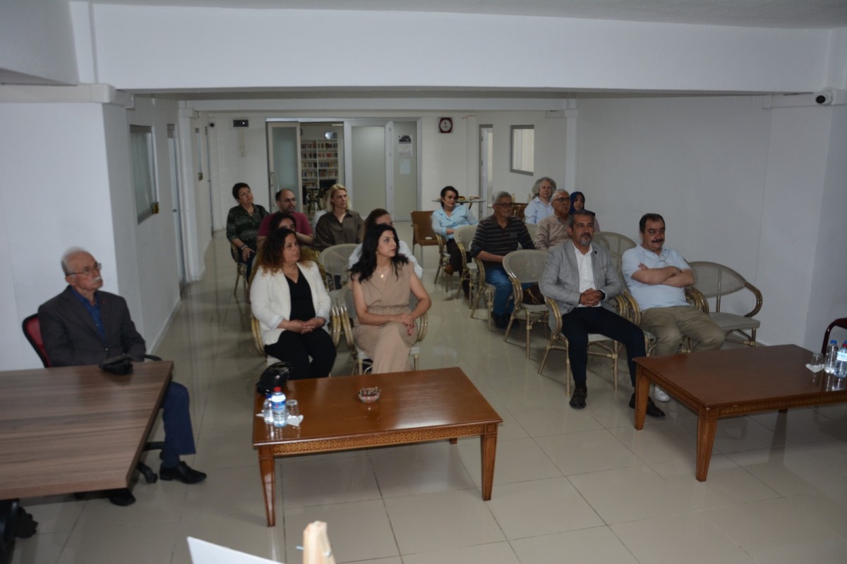 ‘’ÇEVRE, İKLİM DEĞİŞİKLİĞİ VE SÜRDÜRÜLEBİLİRLİK’’ KONULU SÖYLEŞİ GERÇEKLEŞTİRİLDİ