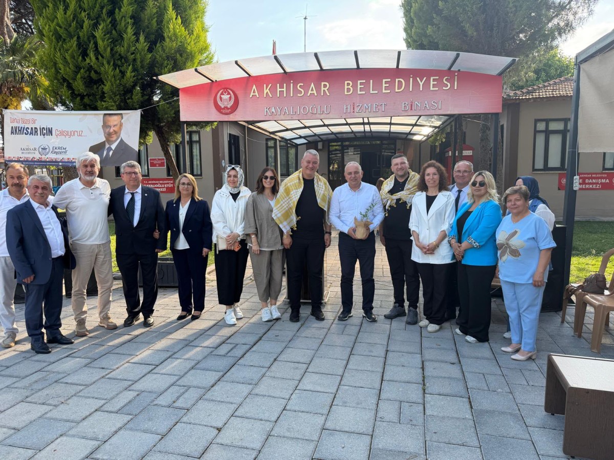 Başkan Çelik’ten “Serdivan’dan Akhisar’a Kardeşlik Köprüsü” Ziyareti