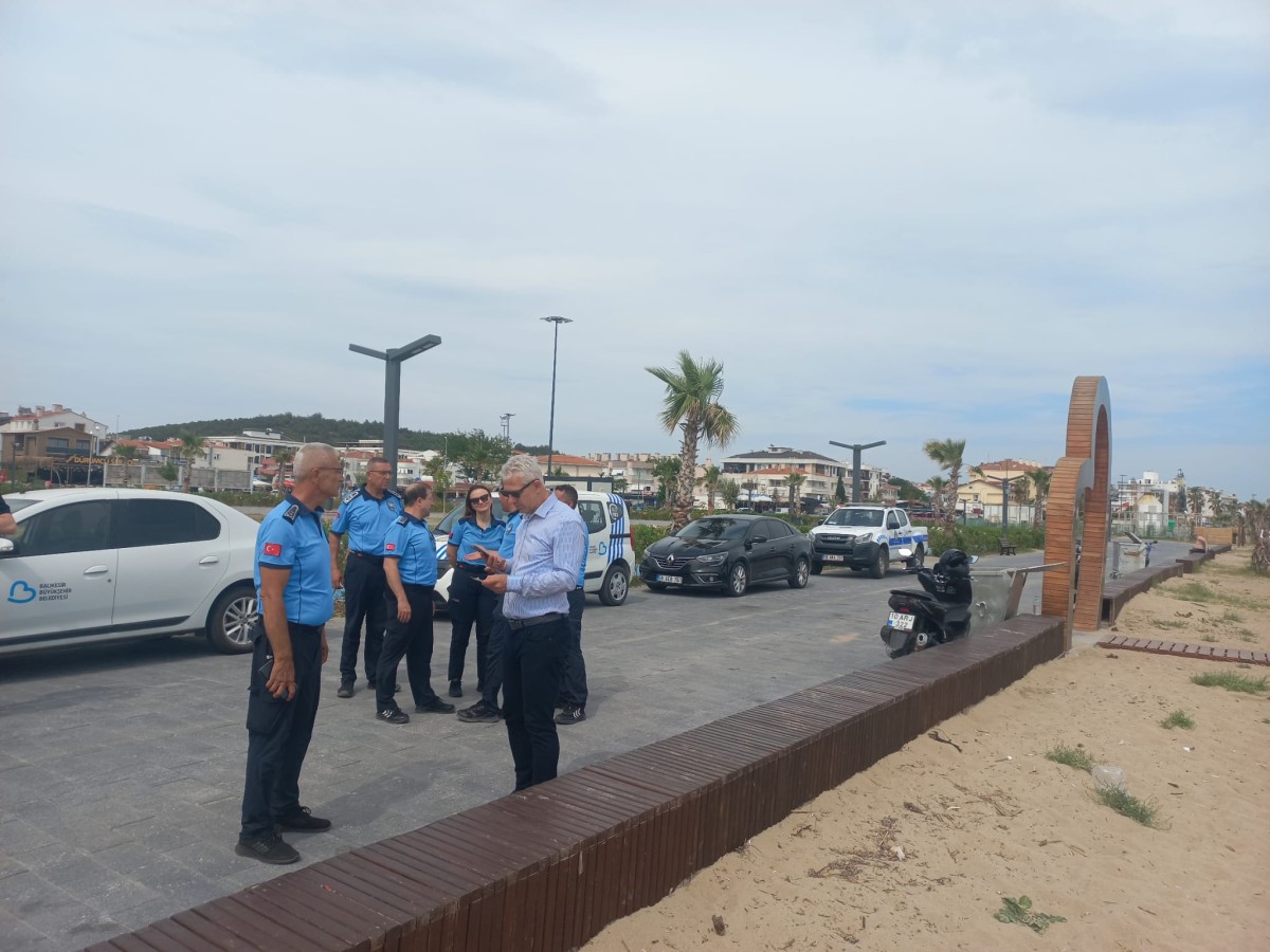 Balıkesir Büyükşehir Belediyesi'nden Sarımsaklı Plajı'nda Sıkı Denetim