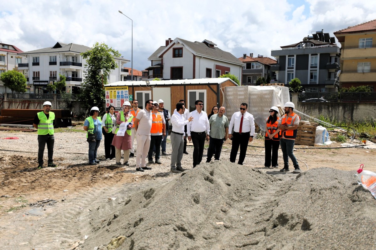 Adım adım Bilişim Teknolojileri kampüsüne doğru