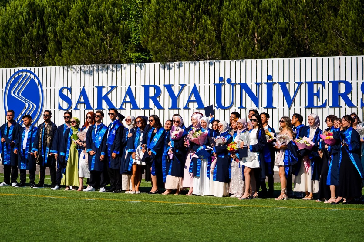 SAU’de gurur dolu mezuniyet sevinci