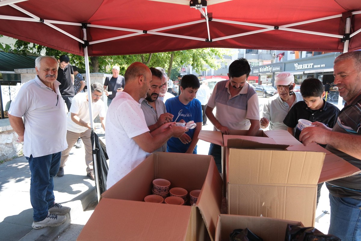 Sapanca Belediyesi’nden Aşure İkramı
